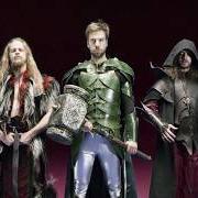 Der musikalische text INTO THE TERRORVORTEX OF KOR-VIRLIATH von GLORYHAMMER ist auch in dem Album vorhanden Legends from beyond the galactic terrorvortex (2019)