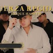 Der musikalische text IGUALITO A MI APÁ von FUERZA REGIDA ist auch in dem Album vorhanden Pa que hablen (2022)