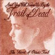 Der musikalische text COUNTING OFF THE DAYS von AND YOU WILL KNOW US BY THE TRAIL OF DEAD ist auch in dem Album vorhanden The secret of elena's tomb - ep (2003)