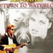 Der musikalische text VOICES IN THE DARK von RAY DAVIES ist auch in dem Album vorhanden Return to waterloo (1985)