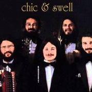 Der musikalische text NOS BRAVES HABITANTS von LA BOTTINE SOURIANTE ist auch in dem Album vorhanden Chic & swell (1982)