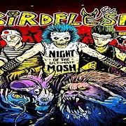 Der musikalische text DANCE ON THE FROZEN DESERT von BIRDFLESH ist auch in dem Album vorhanden Night of the ultimate mosh (2002)