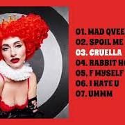 Der musikalische text CRUELLA von QVEEN HERBY ist auch in dem Album vorhanden Mad qveen (2022)