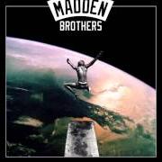 Der musikalische text CALIFORNIA RAIN (INTRO) von THE MADDEN BROTHERS ist auch in dem Album vorhanden Greetings from california (2014)