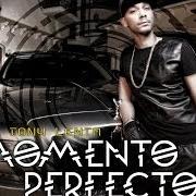 Der musikalische text BAJO LA LUNA von TONY LENTA ist auch in dem Album vorhanden Momento perfecto (2014)