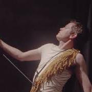 Der musikalische text PHOTOGRAPH von PERFUME GENIUS ist auch in dem Album vorhanden The sun still burns here (2020)