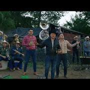 Der musikalische text MI REGRESO AL RANCHO von BANDA LOS RECODITOS ist auch in dem Album vorhanden Me siento a todo dar (2022)