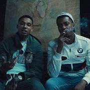 Der musikalische text FAVOURITE IN THE SLUMS von FREDO ist auch in dem Album vorhanden Motion sickness (2026)