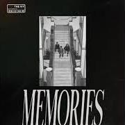 Der musikalische text MEMORIES von THE IVY ist auch in dem Album vorhanden Memories (2020)