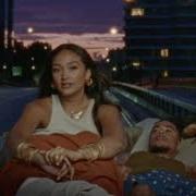 Der musikalische text POWER (2021) von JOY CROOKES ist auch in dem Album vorhanden Skin (2021)