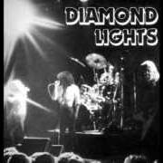 Der musikalische text IT'S ELECTRIC von DIAMOND HEAD ist auch in dem Album vorhanden Diamond lights - ep (1981)