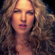 Der musikalische text COME DANCE WITH ME von DIANA KRALL ist auch in dem Album vorhanden From this moment on (2006)