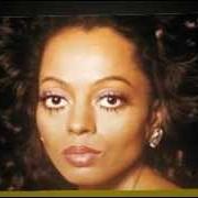 Der musikalische text LET'S GO UP von DIANA ROSS ist auch in dem Album vorhanden Ross (1983) (1983)