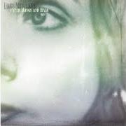 Der musikalische text PAYING THE PRICE von LORI MCKENNA ist auch in dem Album vorhanden Paper wings and halo (2002)
