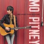 Der musikalische text COME DO A LITTLE LIFE von MO PITNEY ist auch in dem Album vorhanden Behind this guitar (2016)