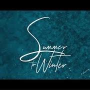 Der musikalische text IT HURTS SO MUCH von KOLOHE KAI ist auch in dem Album vorhanden Summer to winter (2019)