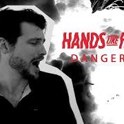 Der musikalische text DANGEROUS von HANDS LIKE HOUSES ist auch in dem Album vorhanden Hands like houses (2020)