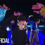 Der musikalische text CEREMONY (FESTIVAL VERSION) von STRAY KIDS ist auch in dem Album vorhanden Karma (2025)