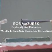 Der musikalische text PARABLE OF INCLUSION von ROB MAZUREK ist auch in dem Album vorhanden Dimensional stardust (2020)