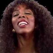 Der musikalische text ONLY THE FOOL SURVIVES von DONNA SUMMER ist auch in dem Album vorhanden All systems go (1987)