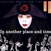 Der musikalische text IN ANOTHER PLACE AND TIME von DONNA SUMMER ist auch in dem Album vorhanden Another place and time (1989)