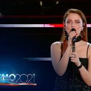 Der musikalische text MALIKA - "INSIEME A TE NON CI STO PIÙ" (CATERINA CASELLI) von SANREMO 2021 ist auch in dem Album vorhanden Duetti (2021)