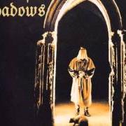 Der musikalische text STILL ALIVE von DREADFUL SHADOWS ist auch in dem Album vorhanden Estrangement (1994)