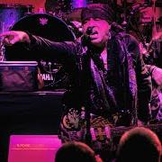 Der musikalische text PRINCESS OF LITTLE ITALY - INTRO von LITTLE STEVEN & THE DISCIPLES OF SOUL ist auch in dem Album vorhanden Soulfire live! (2018)