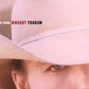 Der musikalische text THE CURSE von DWIGHT YOAKAM ist auch in dem Album vorhanden A long way home (2010)