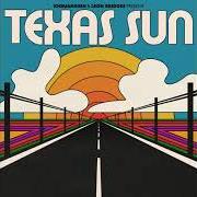 Der musikalische text TEXAS SUN von KHRUANGBIN ist auch in dem Album vorhanden Texas sun (2020)