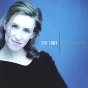 Der musikalische text BLACK WOOL DRESS von EDIE CAREY ist auch in dem Album vorhanden Call me home (2000)