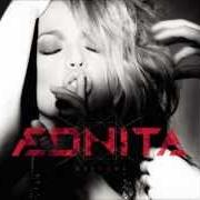 Der musikalische text ALERGICA AL AMOR von EDNITA NAZARIO ist auch in dem Album vorhanden Desnuda (2012)