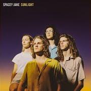 Der musikalische text BOOSTER SEAT von SPACEY JANE ist auch in dem Album vorhanden Sunlight (2020)