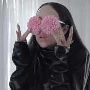 Der musikalische text NEVER ENOUGH von ALLIE X ist auch in dem Album vorhanden Catch (2015)