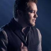 Der musikalische text TURN IT ON von ELI YOUNG BAND ist auch in dem Album vorhanden Turn it on (2015)