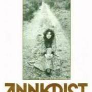 Der musikalische text DANS TA MAISON, À TOI von ANNKRIST ist auch in dem Album vorhanden Nevenoe (1975)