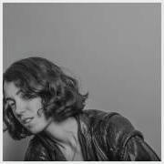 Der musikalische text THROWING LINES von KELLY LEE OWENS ist auch in dem Album vorhanden Kelly lee owens (2017)