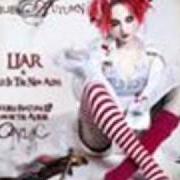 Der musikalische text DEAD IS THE NEW ALIVE von EMILIE AUTUMN ist auch in dem Album vorhanden Liar/dead is the new alive (2007)