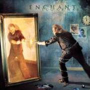Der musikalische text BEAUTIFUL von ENCHANT ist auch in dem Album vorhanden Tug of war (2003)
