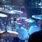 Der musikalische text OLD MAN (VÄINÄMÖINEN) von ENSIFERUM ist auch in dem Album vorhanden 10th anniversary live (2006)