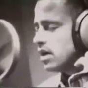 Der musikalische text STELLA GEMELLA von EROS RAMAZZOTTI ist auch in dem Album vorhanden Dove c'è musica (1996)