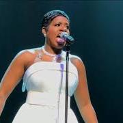 Der musikalische text THE SNOW IS FALLING von FANTASIA BARRINO ist auch in dem Album vorhanden Christmas after midnight (2017)