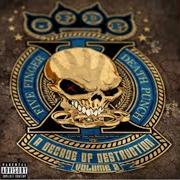 Der musikalische text WRONG SIDE OF HEAVEN von FIVE FINGER DEATH PUNCH ist auch in dem Album vorhanden A decade of destruction (2017)