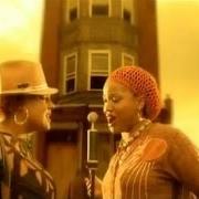 Der musikalische text NOW YOU'RE GONE (MORE THAN I CAN FEEL) von FLOETRY ist auch in dem Album vorhanden Floetic (2002)