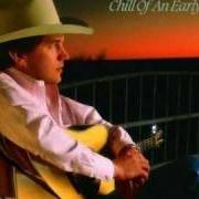 Der musikalische text I'VE CONVINCED EVERYBODY BUT ME von GEORGE STRAIT ist auch in dem Album vorhanden Chill of an early fall (1991)