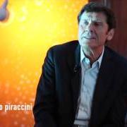 Der musikalische text SCENDE LA PIOGGIA von GIANNI MORANDI ist auch in dem Album vorhanden Autoscatto 7.0 (2014)