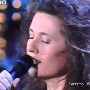 Der musikalische text ROSA ROSAE von GIGLIOLA CINQUETTI ist auch in dem Album vorhanden Giovane vecchio cuore (1995)