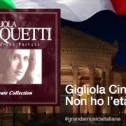 Der musikalische text UN MOMENTO FA von GIGLIOLA CINQUETTI ist auch in dem Album vorhanden Giro del mondo in dodici canzoni (1977)
