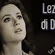 Der musikalische text LA MAZURKA DI CAROLINA von GIGLIOLA CINQUETTI ist auch in dem Album vorhanden Stasera ballo liscio (1973)