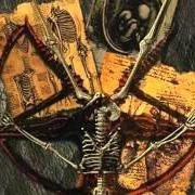Der musikalische text VALLEY OF DEATH von GLOOMY GRIM ist auch in dem Album vorhanden Written in blood (2001)